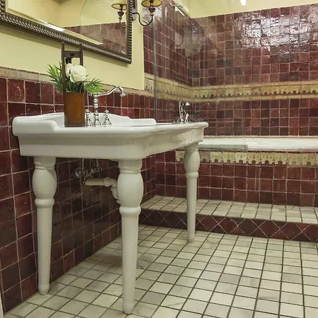 Castillo El Collado Hotel 2*