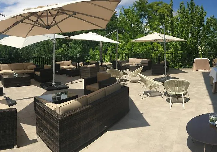 Hotel Castillo El Collado