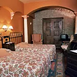 Hotel Castillo El Collado