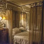 Hotel Castillo El Collado 2*