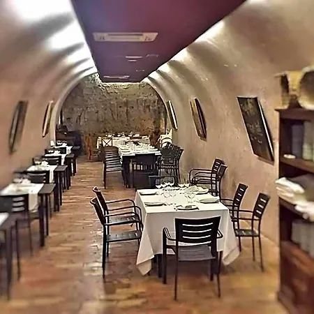 Hotel Castillo El Collado 2*