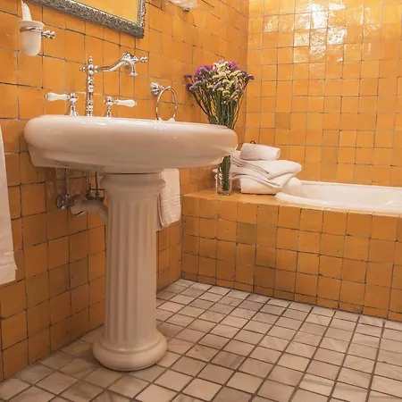 Castillo El Collado 2*