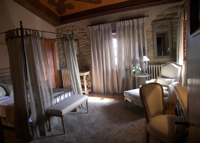 Hotel Castillo El Collado 2*