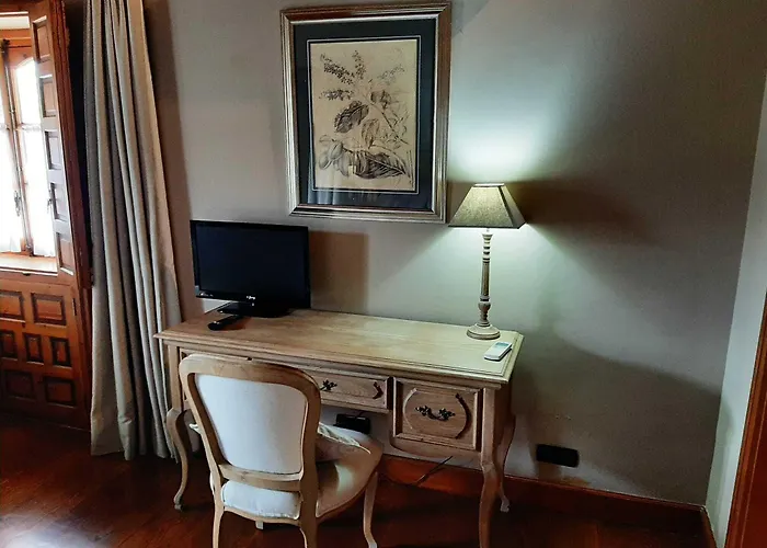 Castillo El Collado 2*