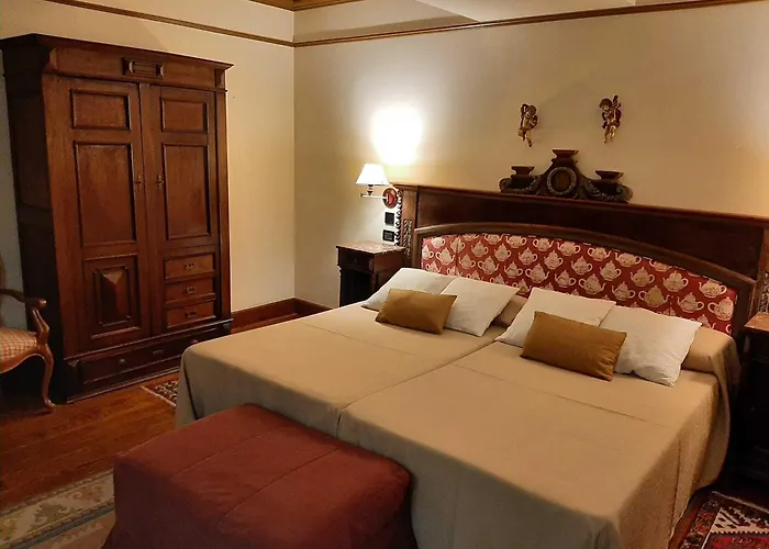 Hotel Castillo El Collado